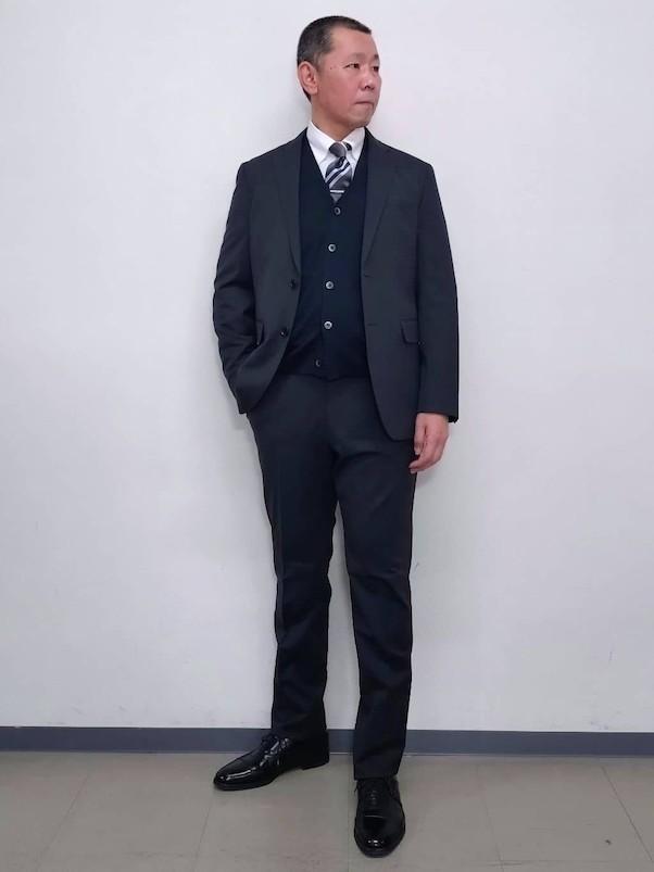 cardigan-with-suit 03.jpg